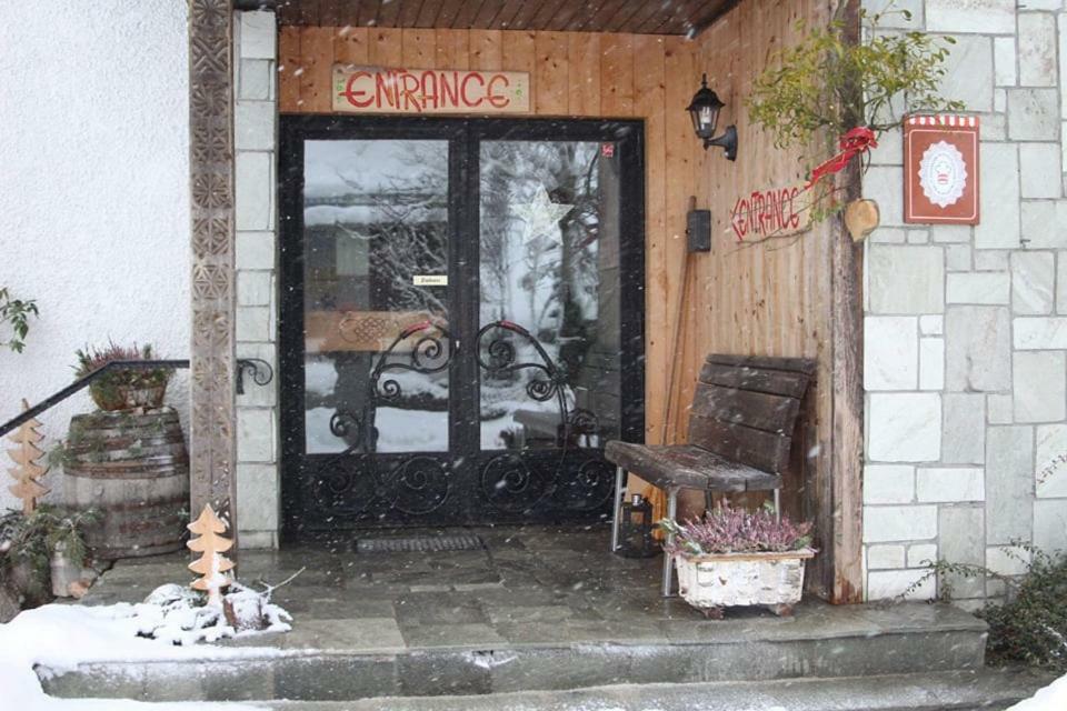Sportpension Schober Обертраун Экстерьер фото
